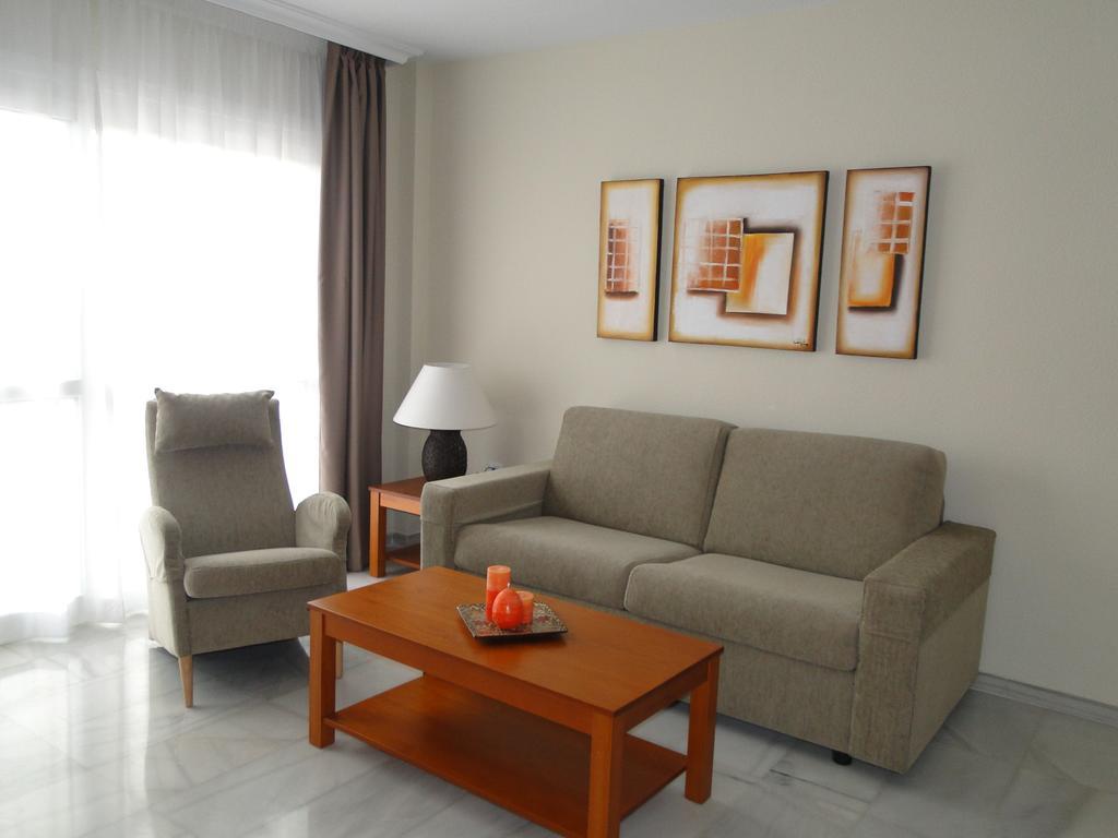 Apartamentos Fenix Beach 滨海罗克塔斯 外观 照片