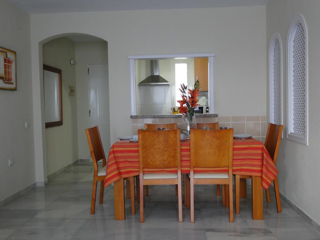 Apartamentos Fenix Beach 滨海罗克塔斯 外观 照片