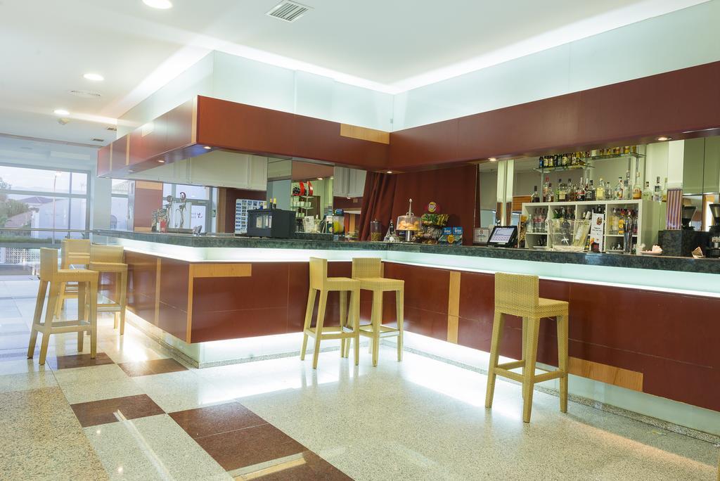 Apartamentos Fenix Beach 滨海罗克塔斯 外观 照片