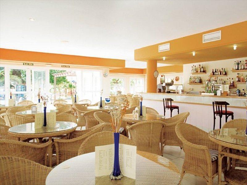Apartamentos Fenix Beach 滨海罗克塔斯 外观 照片