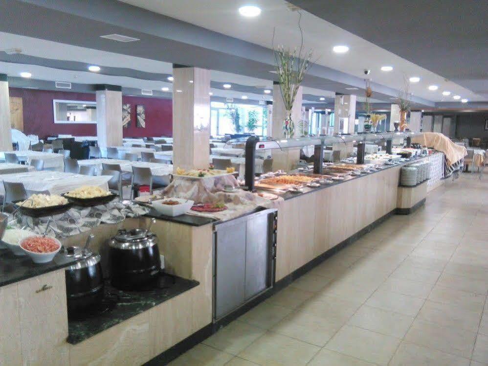 Apartamentos Fenix Beach 滨海罗克塔斯 外观 照片